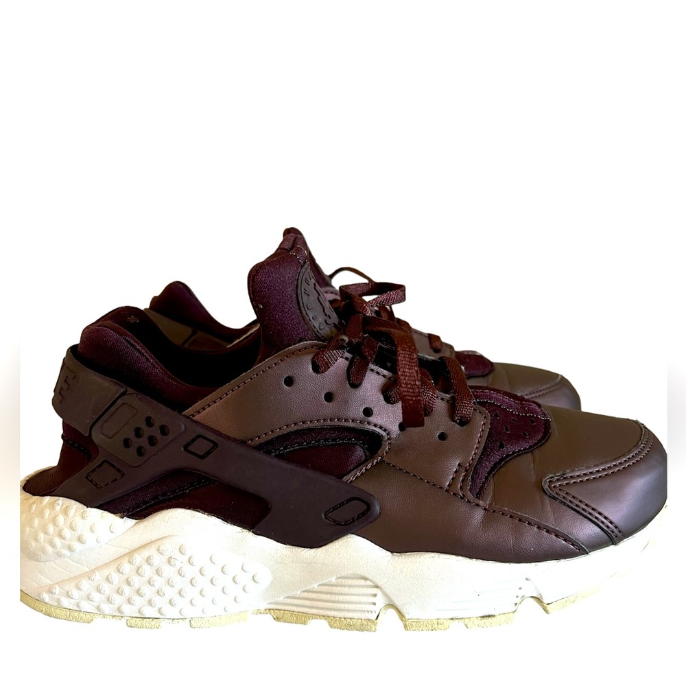 Nike Huarache Run Metallic Mahogany Sneakers